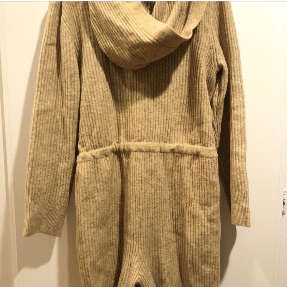 Zara - Picture 6 of 7